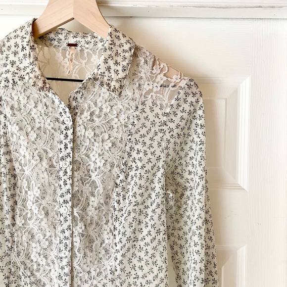 Free People Top Sheer blouse Floral and Lace - Picture 5 of 7